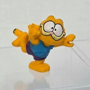 Vintage Garfield PVC Figurine 1980s Jogging Outfit 2"